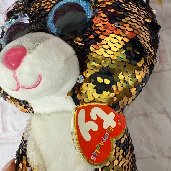 Sequin TY Flippables Leopard Plush with Blue Eyes - Picture 3 of 6